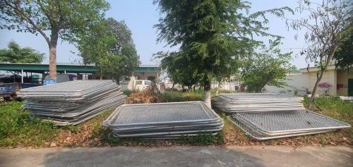Liều lĩnh lên cao tốc Bắc Nam để trộm tấm thép lưới bảo vệ -0