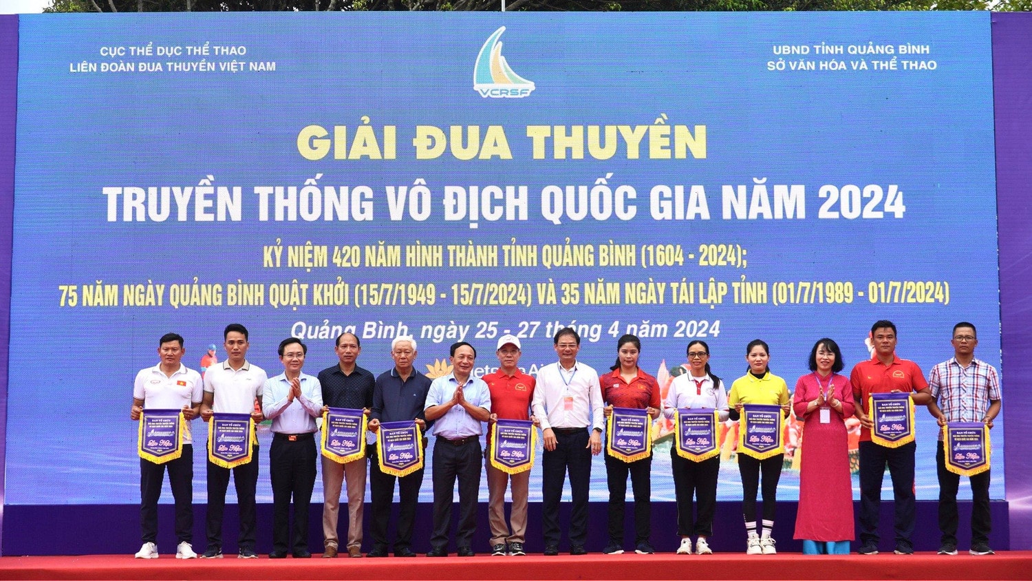 Khai mạc giải Đua thuyền truyền thống vô địch quốc gia năm 2024 tại Quảng Bình -0