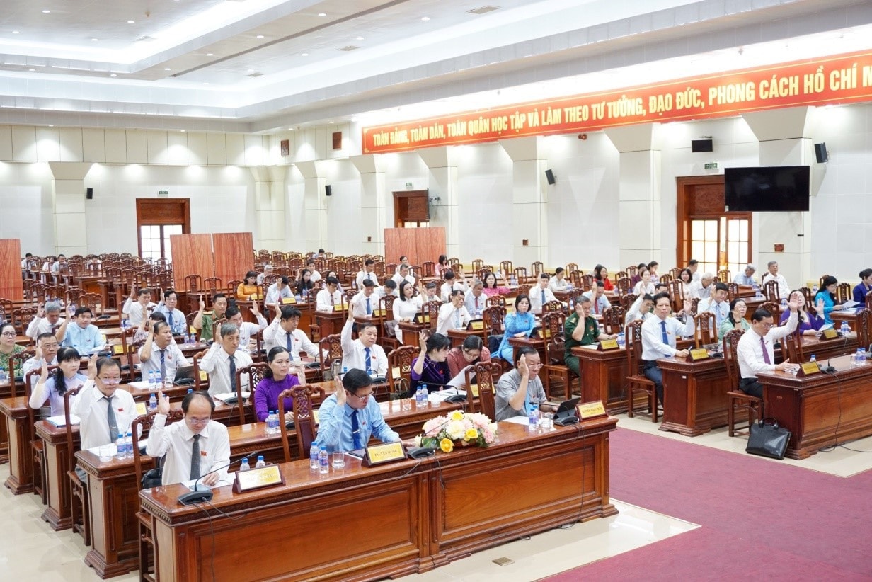 Tiền Giang: Tổ chức Kỳ họp chuyên đề biểu quyết thông qua 5 nghị quyết