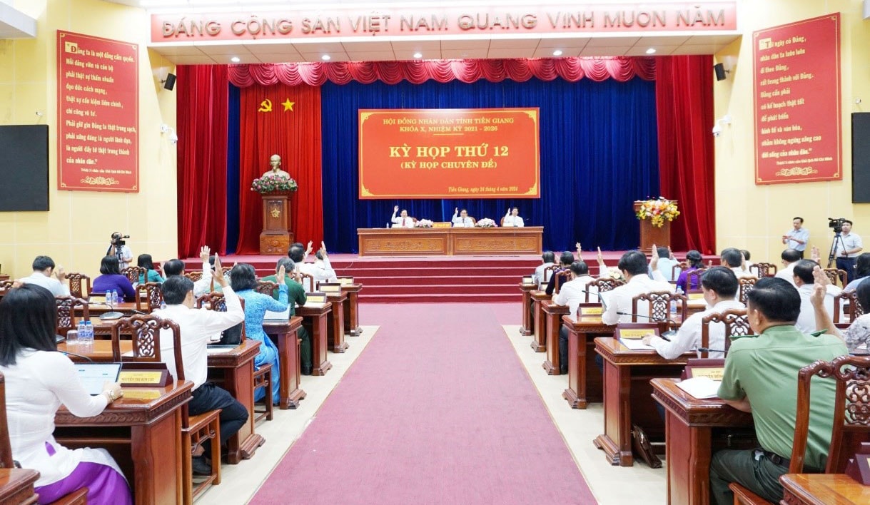 Thông qua 5 nghị quyết tại Kỳ họp thứ 12 -0