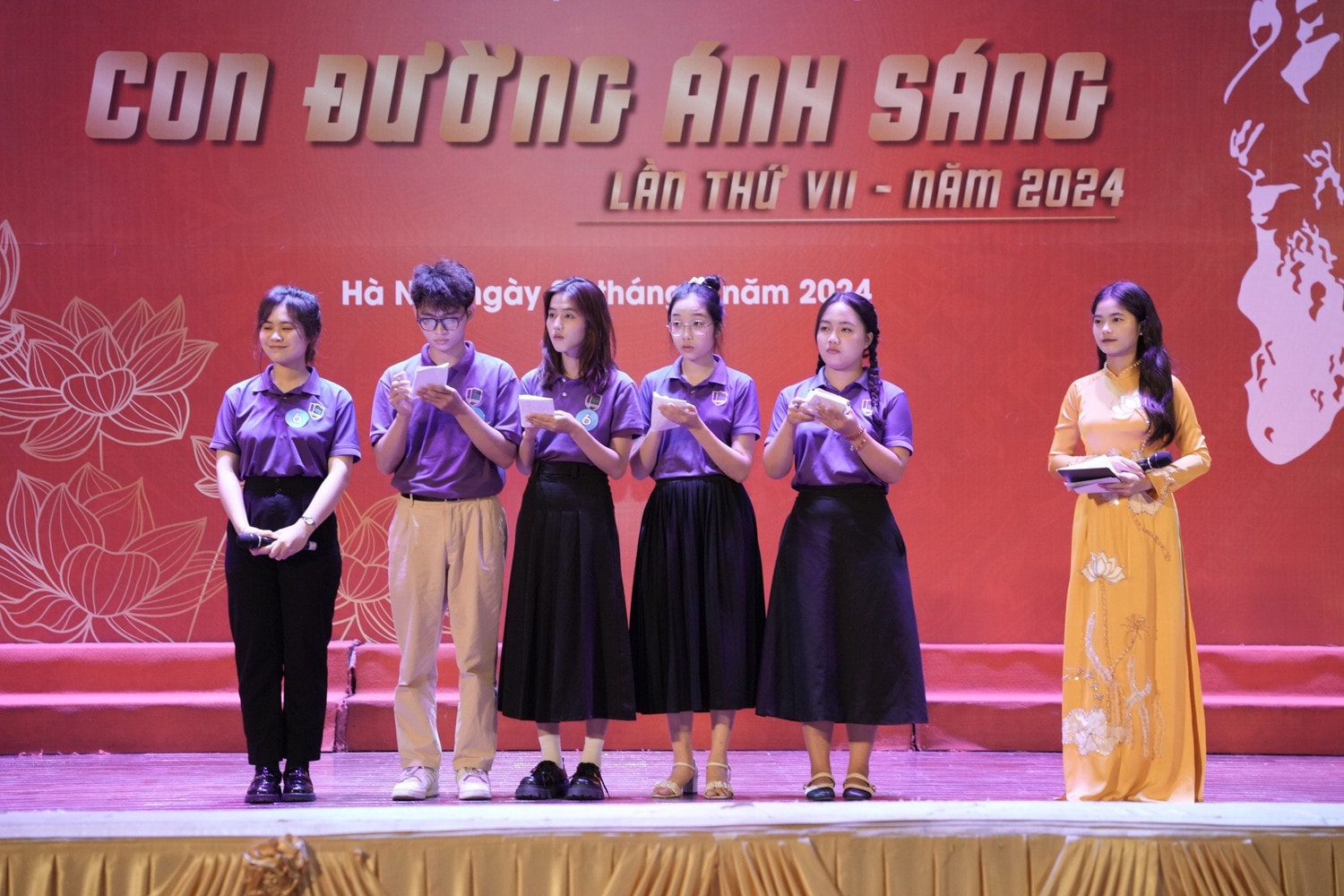 Sinh viên Trường Đại học Giáo dục đạt giải nhất Cuộc thi tìm hiểu các môn lý luận chính trị 