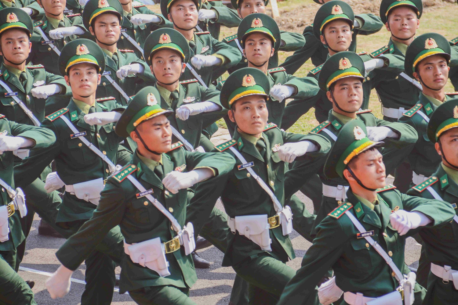 Hợp luyện diễu binh chào mừng Lễ Kỷ niệm 70 năm Chiến thắng Điện Biên Phủ -0