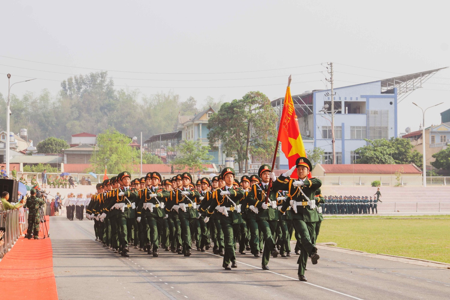 Hợp luyện diễu binh chào mừng Lễ Kỷ niệm 70 năm Chiến thắng Điện Biên Phủ -1