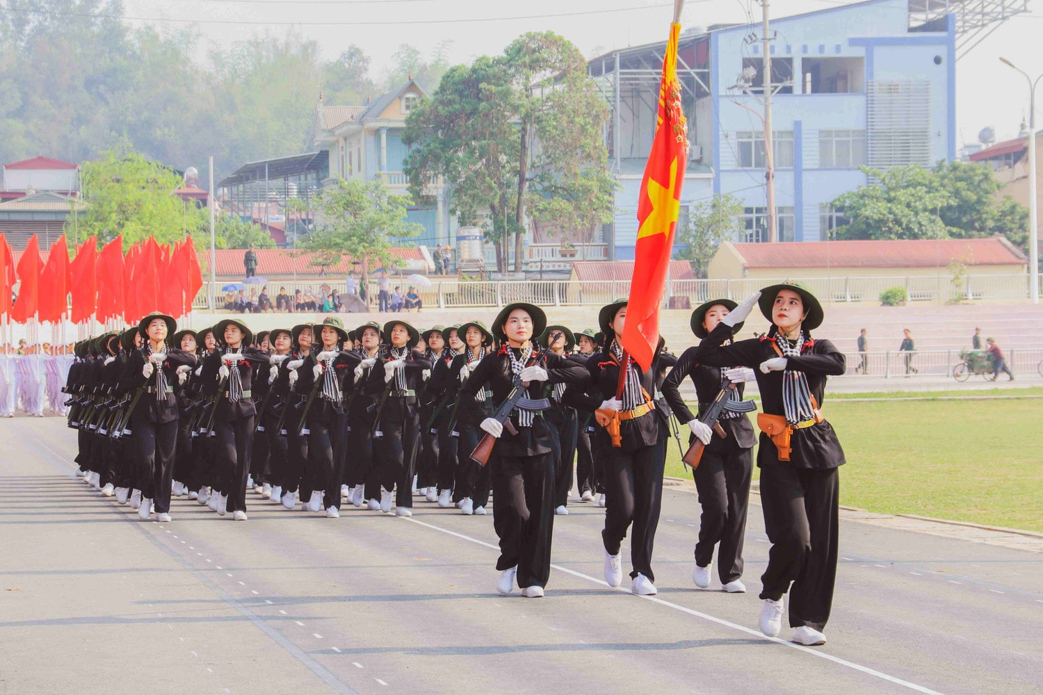Hợp luyện diễu binh chào mừng Lễ Kỷ niệm 70 năm Chiến thắng Điện Biên Phủ -2