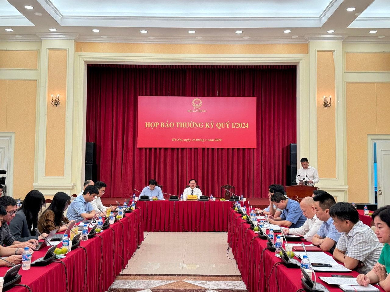 Giá chung cư tại Hà Nội và TP. Hồ Chí Minh dao động 50 - 70 triệu/m2