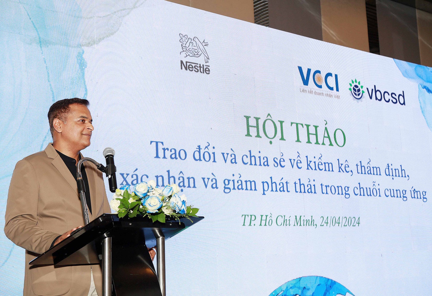 Ông Binu Jacob, Tổng giám đốc Nestlé Việt Nam, phát biểu khai mạc hội thảo.