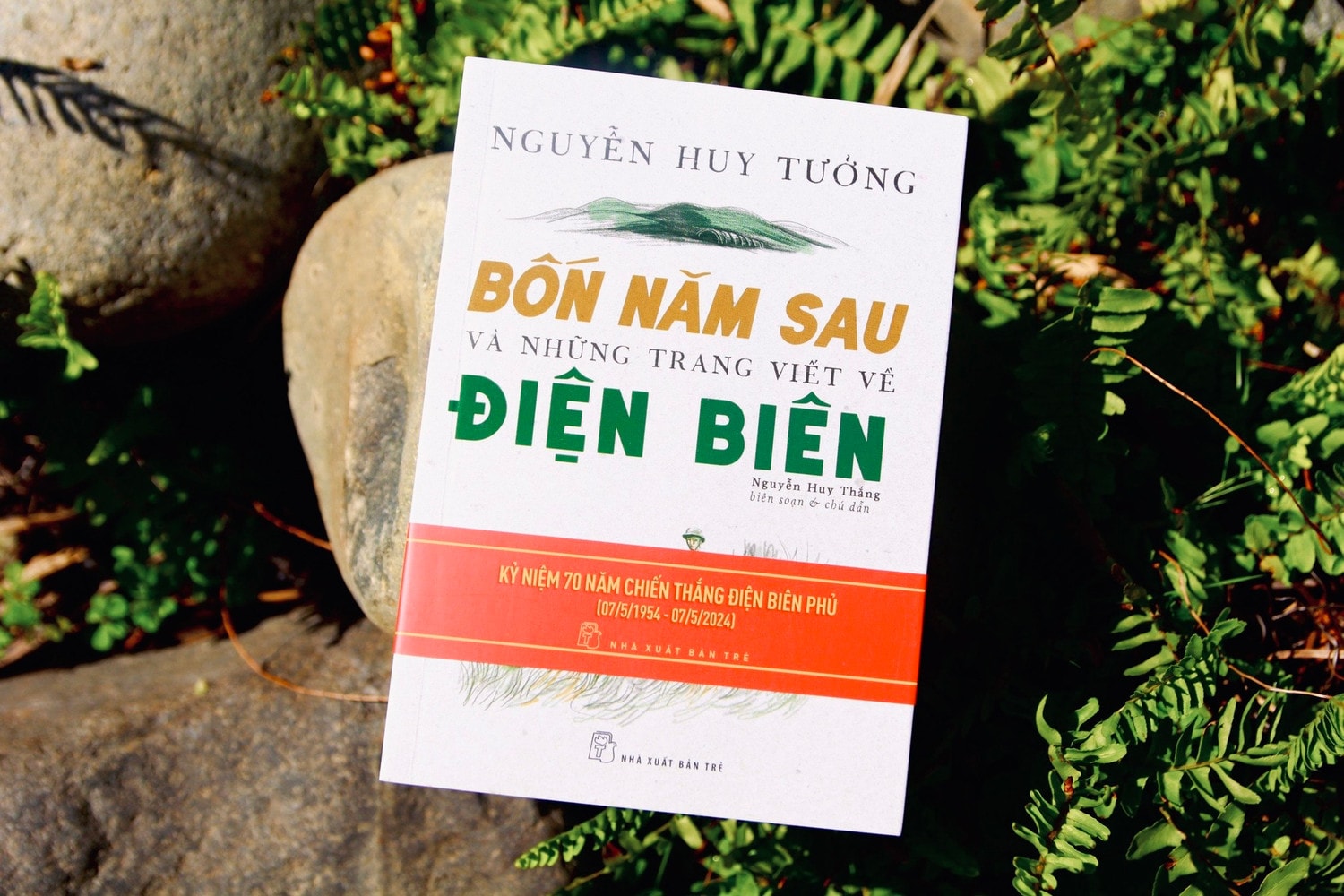 “Bốn năm sau và những trang viết về Điện Biên” của Nguyễn Huy Tưởng vừa được NXB Trẻ ấn hành