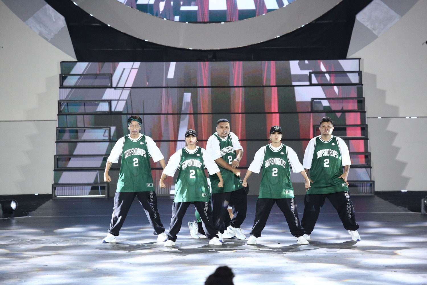 Đội GARUDA thi đấu hạng mục Showcase của Dalat Best Dance Crew 2024 - Hoa Sen Home International Cup Sôi động lễ hội vũ đạo ngoài trời tại Quảng trường Lâm viên – Đà Lạt