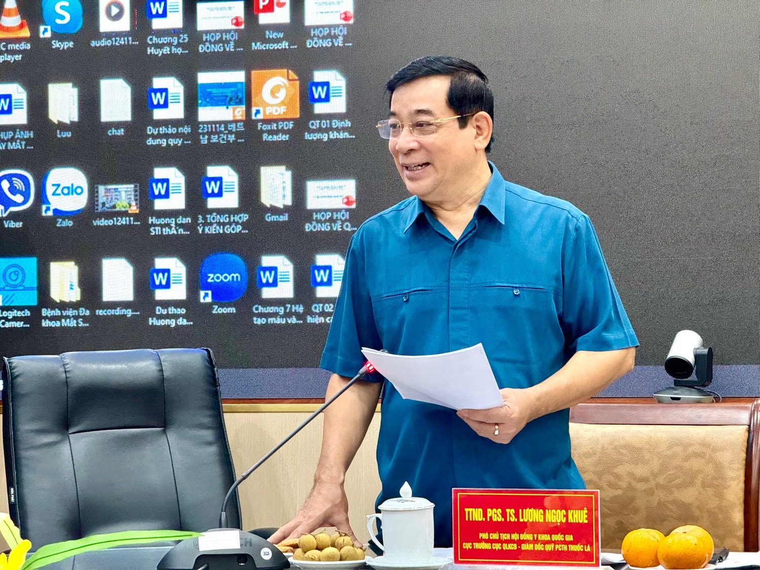 Hơn 1.200 người Việt nhập viện vì thuốc lá điện tử -0