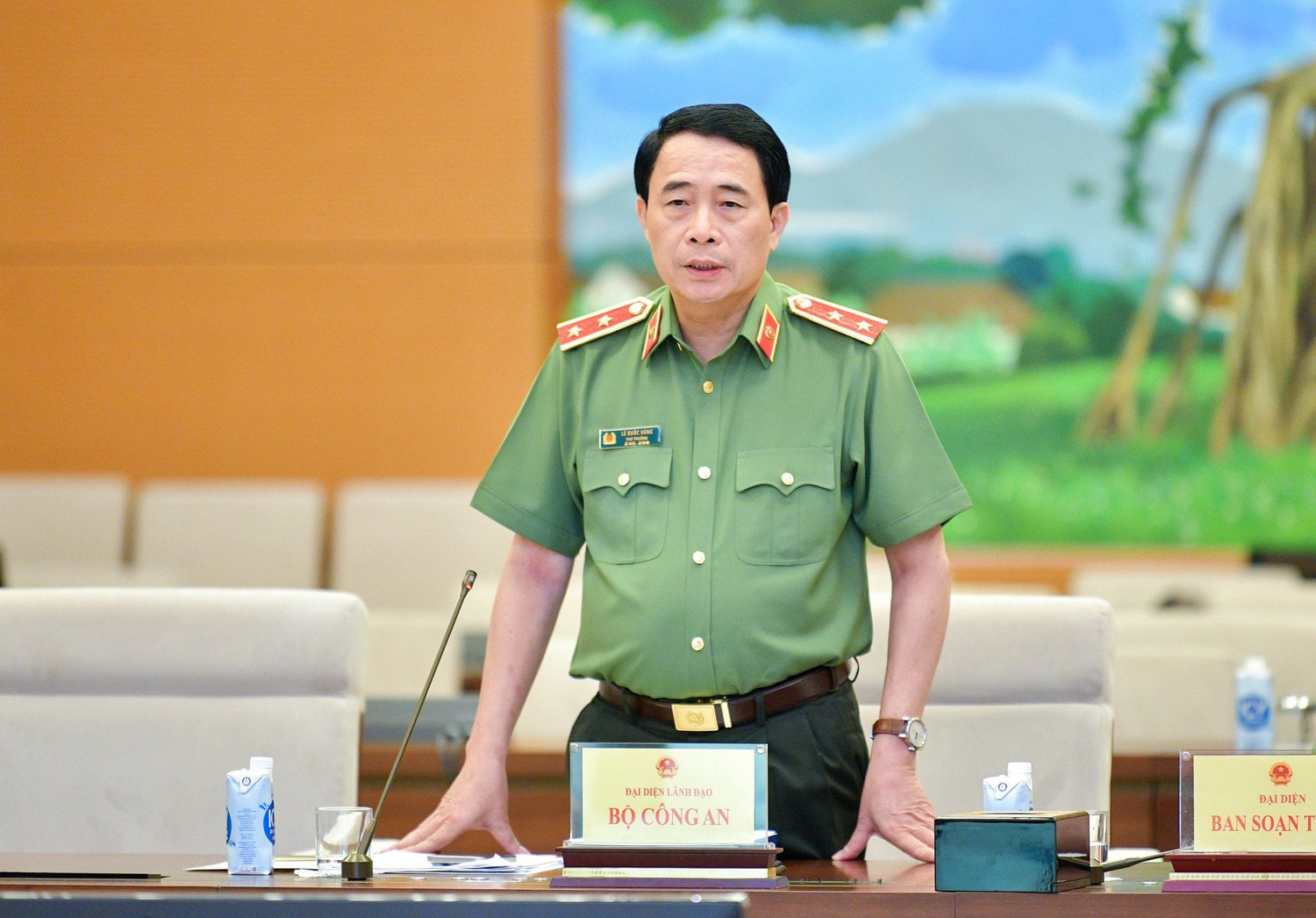 Phó Chủ tịch Quốc hội, Thượng tướng Trần Quang Phương dự phiên họp thẩm tra dự án Luật sửa đổi, bổ sung một số điều của Luật Cảnh vệ -0