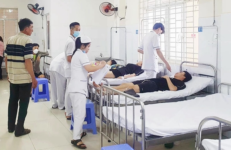Sở Y tế Đồng Nai yêu cầu xác định nguyên nhân vụ ngộ độc bánh mì trước ngày 9.5 -0