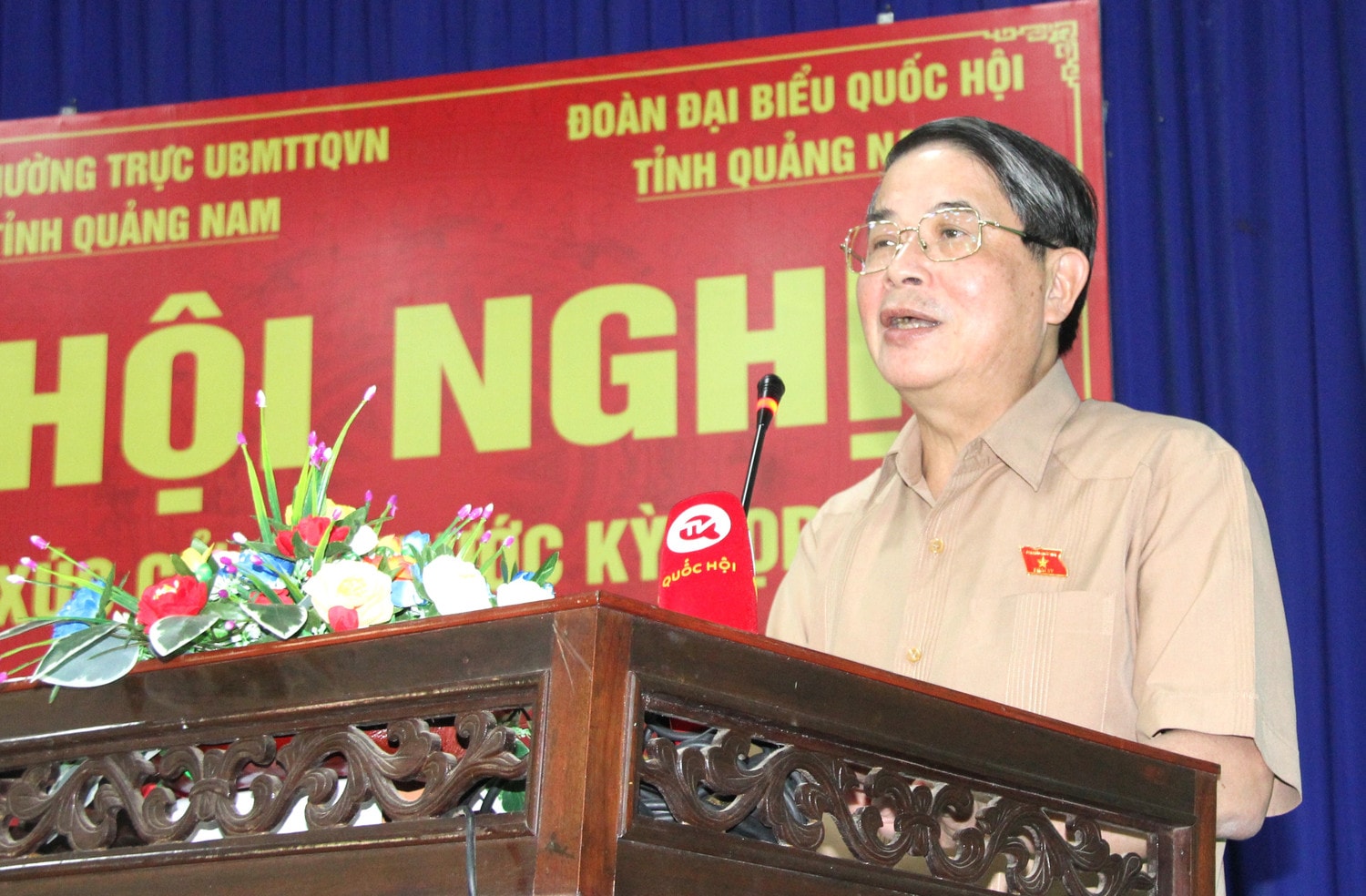 Phó Chủ tịch Quốc hội Nguyễn Đức Hải phát biểu tại cuộc tiếp xúc cử tri huyện Tiên Phước