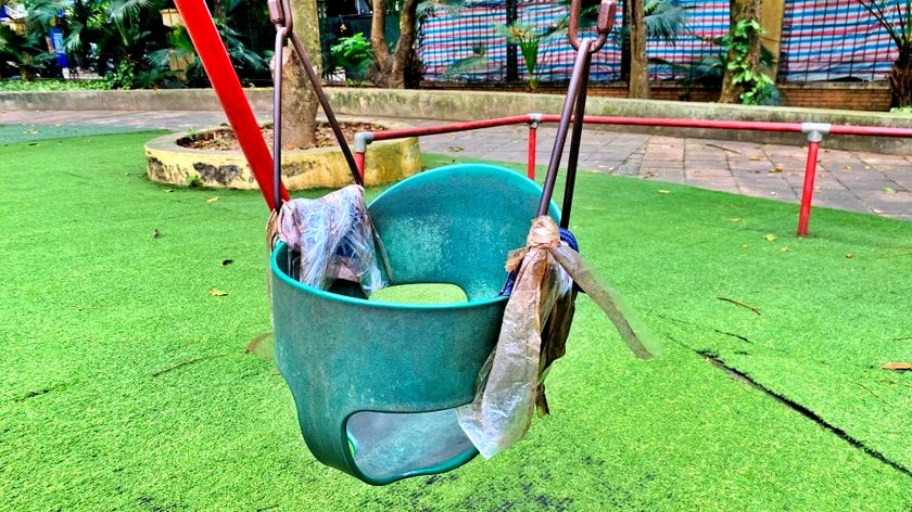 Nhiều hạng mục ở Công viên Cầu Giấy xuống cấp, hoang tàn ảnh 6 Nhiều hạng mục ở Công viên Cầu Giấy xuống cấp, hoang tàn -1