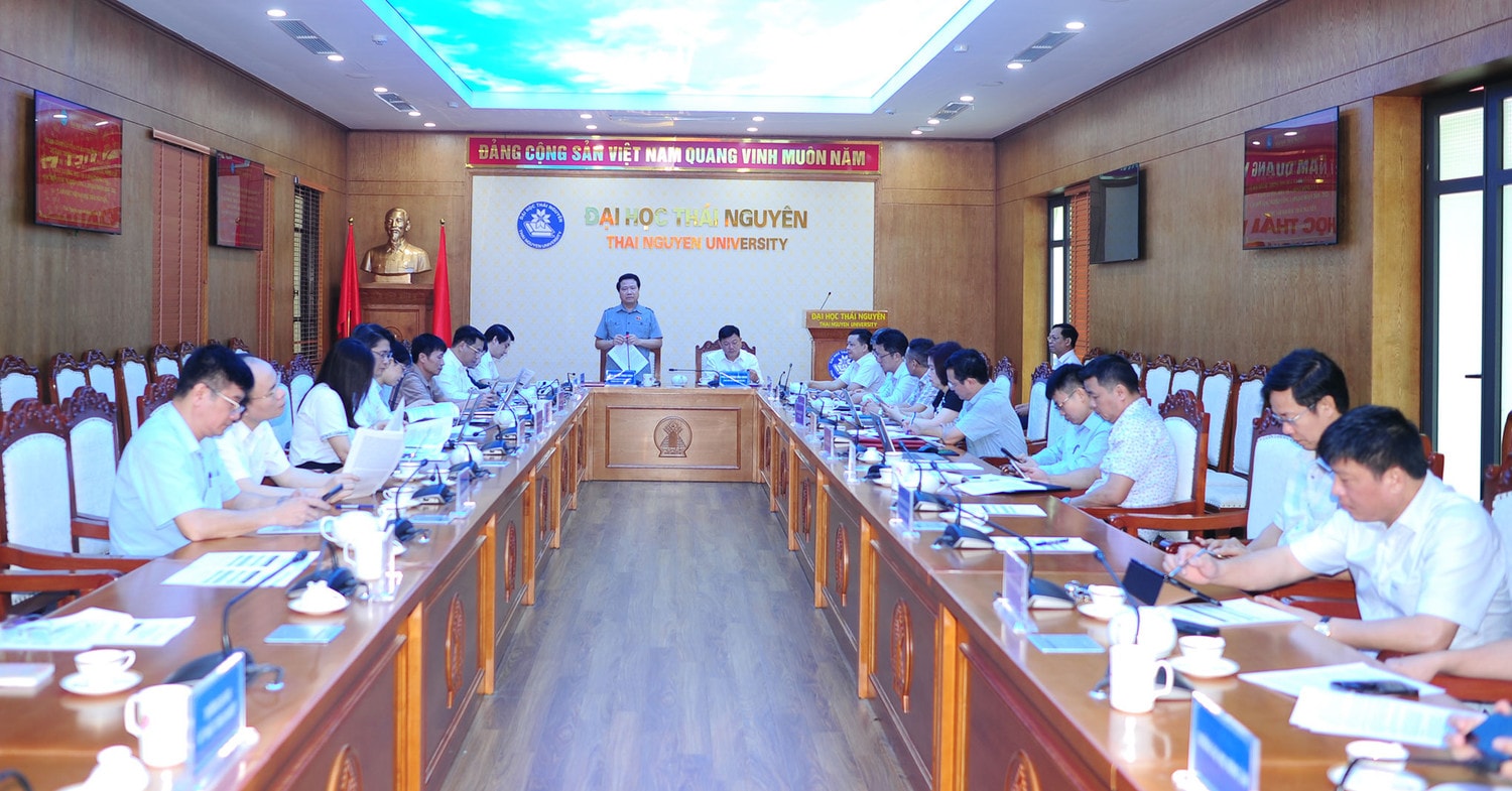 Đoàn giám sát của Ủy ban Thường vụ Quốc hội về đơn vị sự nghiệp công lập làm việc với Đại học Thái Nguyên -0
