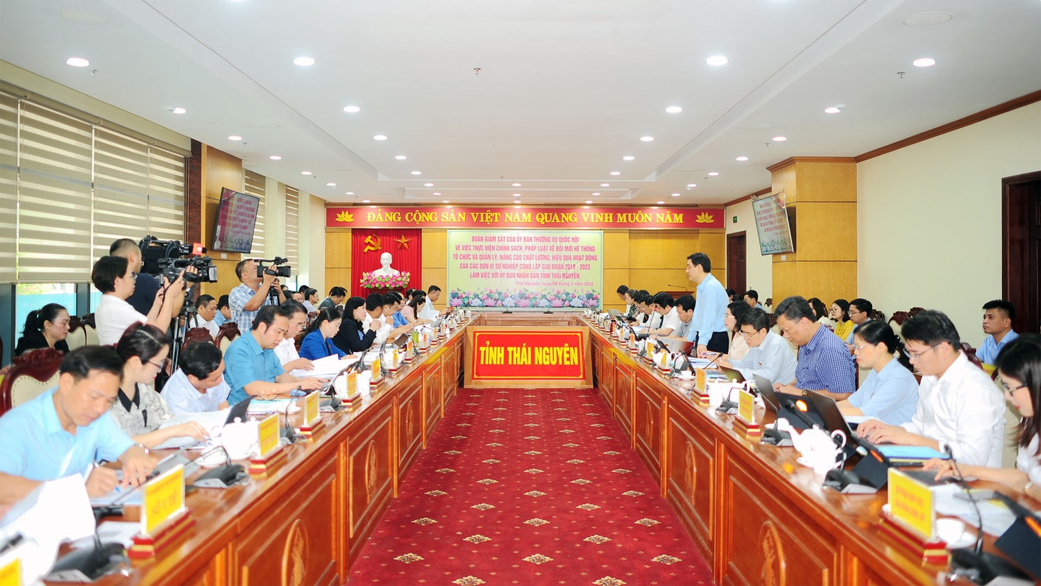 Đoàn giám sát của Ủy ban Thường vụ Quốc hội về đơn vị sự nghiệp công lập làm việc với UBND tỉnh Thái Nguyên -0