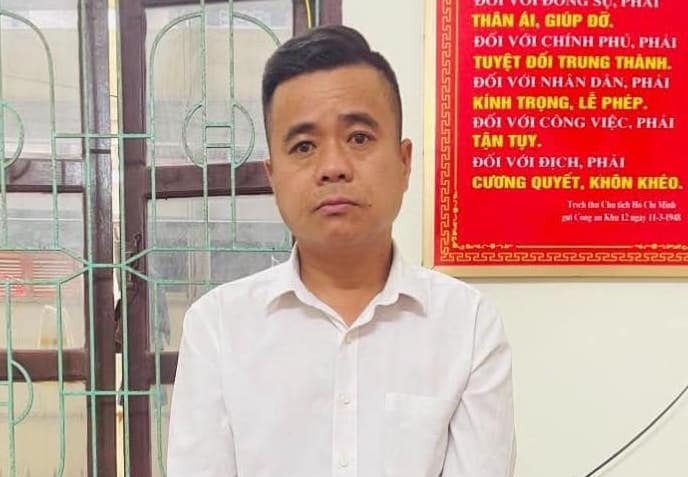 Quảng Bình: Người đàn ông trộm cắp nhiều điện thoại của du khách đi tắm biển -0