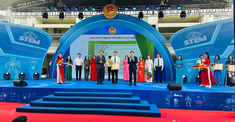 ba-dinh-nen-moi-nhat-6825.jpg -0