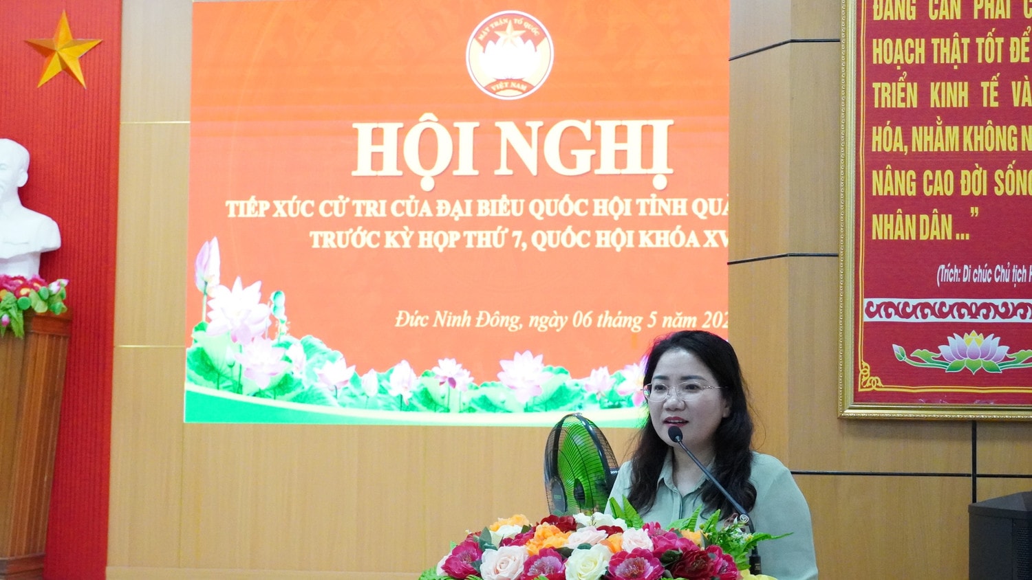 Đoàn ĐBQH tỉnh Quảng Bình tiếp xúc cử tri trước Kỳ họp thứ 7 -0