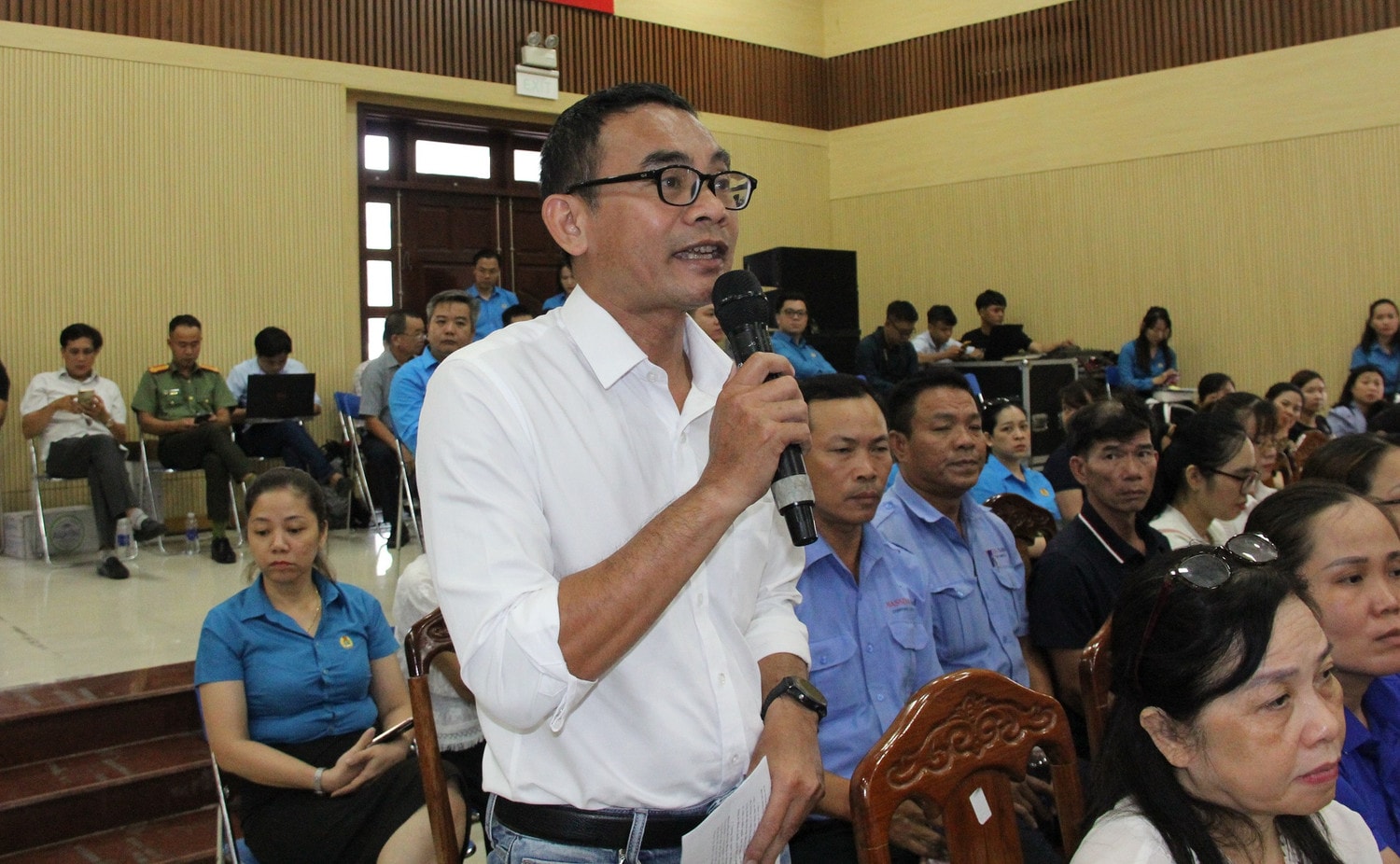 Cử tri kiến nghị nhiều vấn đề liên quan đến chính sách bảo hiểm xã hội, nhà ở... Công nhân kiến nghị xử lý hình sự doanh nghiệp nợ Bảo hiểm xã hội trên 6 tháng -0