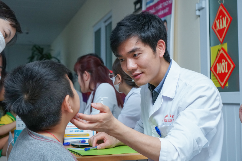Bệnh viên E phẫu tiếp tục phẫu thuật miễn phí cho trẻ mắc dị tật khe hở môi, vòm miệng lần 7 -0