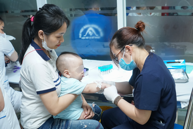 Bệnh viên E phẫu tiếp tục phẫu thuật miễn phí cho trẻ mắc dị tật khe hở môi, vòm miệng lần 7 -0