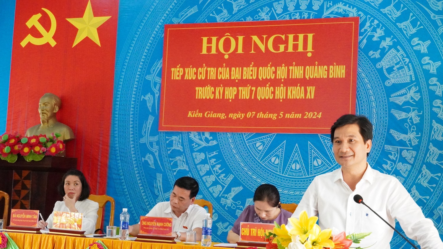 Quảng Bình: Cử tri kiến nghị về đấu nối đường và tái định cư Dự án cao tốc Bắc - Nam -0