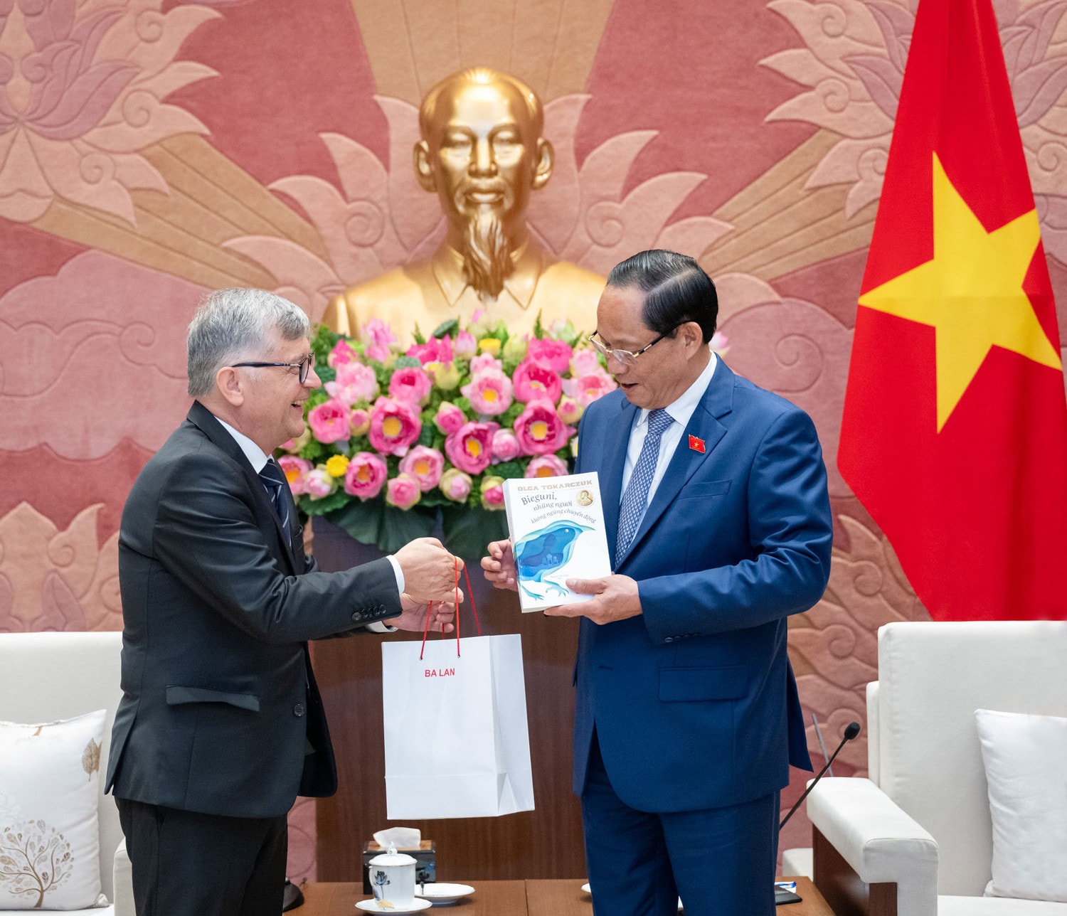 Phó Chủ tịch Quốc hội, Thượng tướng Trần Quang Phương tiếp Đại sứ Ba Lan tại Việt Nam -0