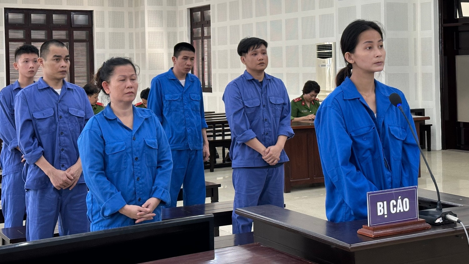 Xét xử đường dây dùng giấy A4 sản xuất hàng ngàn tờ tiền giả -0
