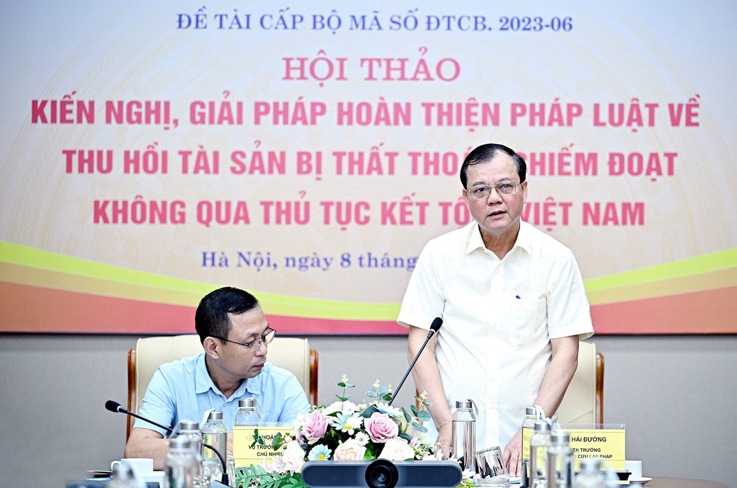 Hoàn thiện pháp luật về thu hồi tài sản bị thất thoát, chiếm đoạt không qua thủ tục kết tội tại Việt Nam -0