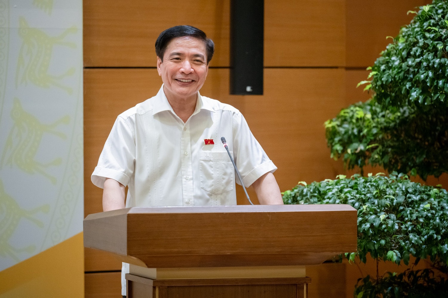Tổng Thư ký Quốc hội, Chủ nhiệm Văn phòng Quốc hội Bùi Văn Cường trao quyết định bổ nhiệm công chức lãnh đạo, quản lý cấp Vụ -2