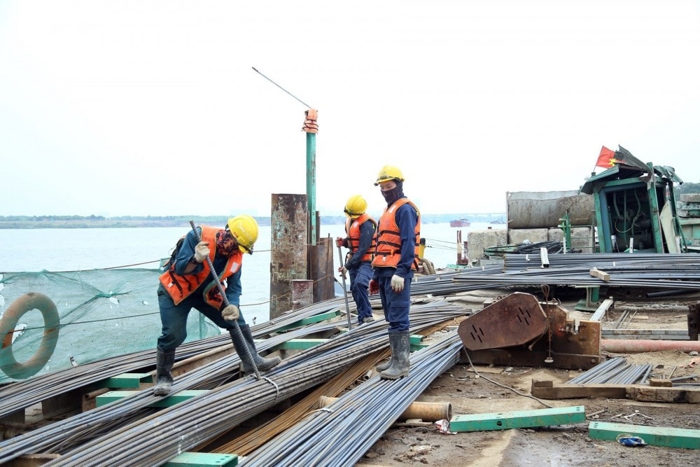 Cần chính sách bảo vệ người lao động trước biến đổi khí hậu -0