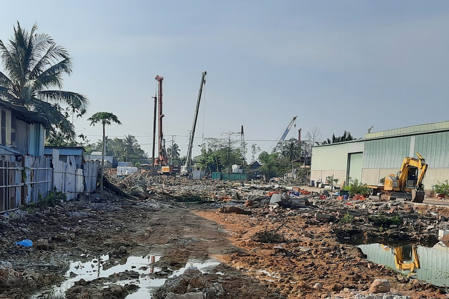 TP. Hồ Chí Minh: Kiến nghị Thủ tướng Chính phủ chỉ đạo các tỉnh miền Tây hỗ trợ cát để làm đường Vành đai 3 -0