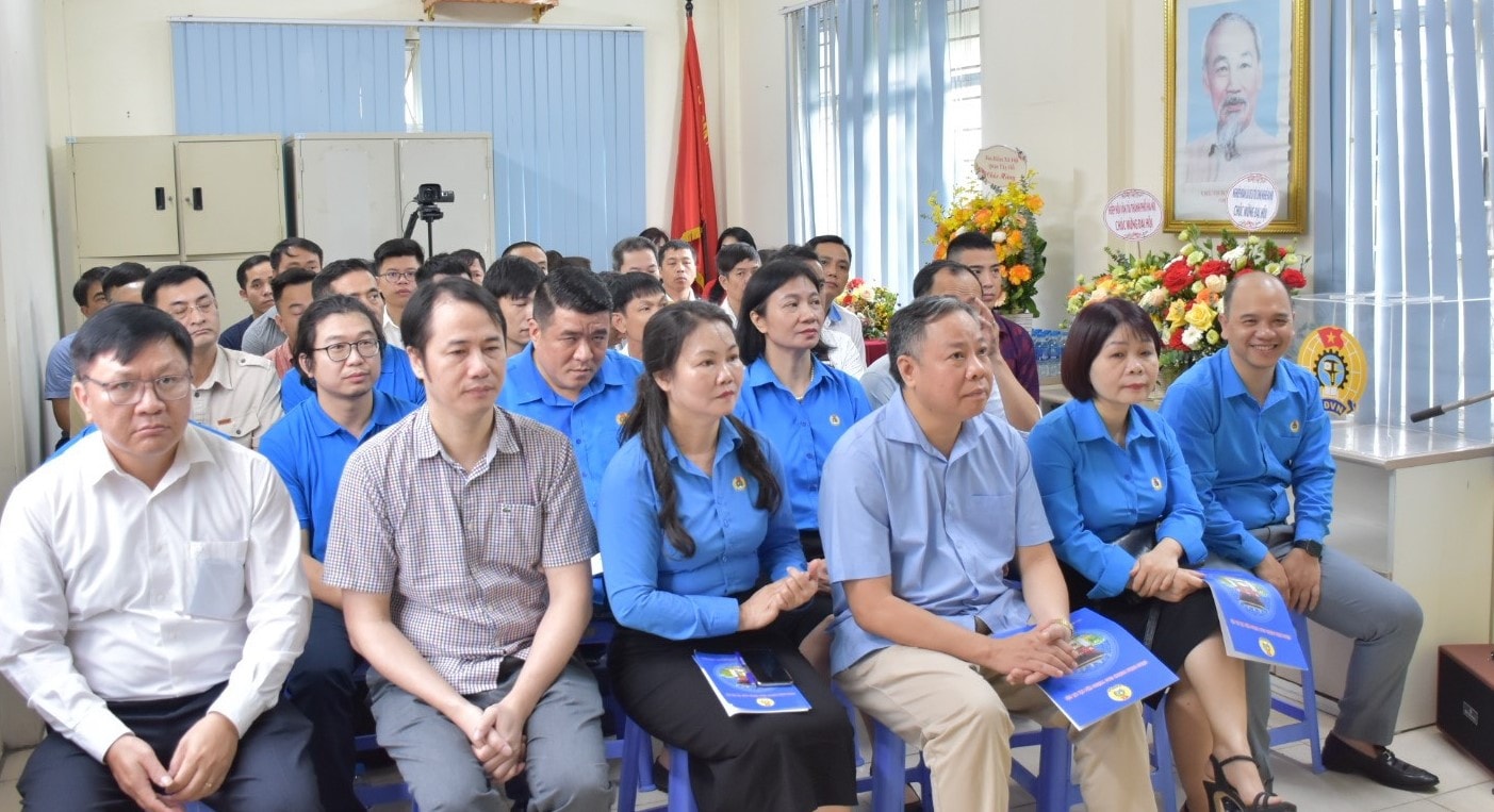 Thành lập Nghiệp đoàn lái xe vận tải và dịch vụ Hà Nội -0
