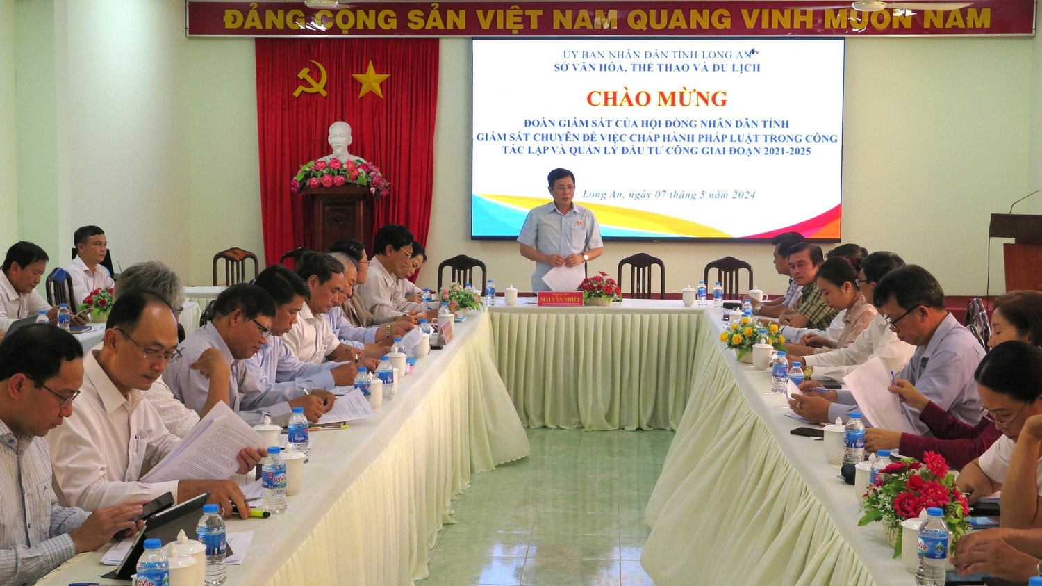 Cần đầu tư công trình văn hoá đặc sắc, có điểm nhấn -0