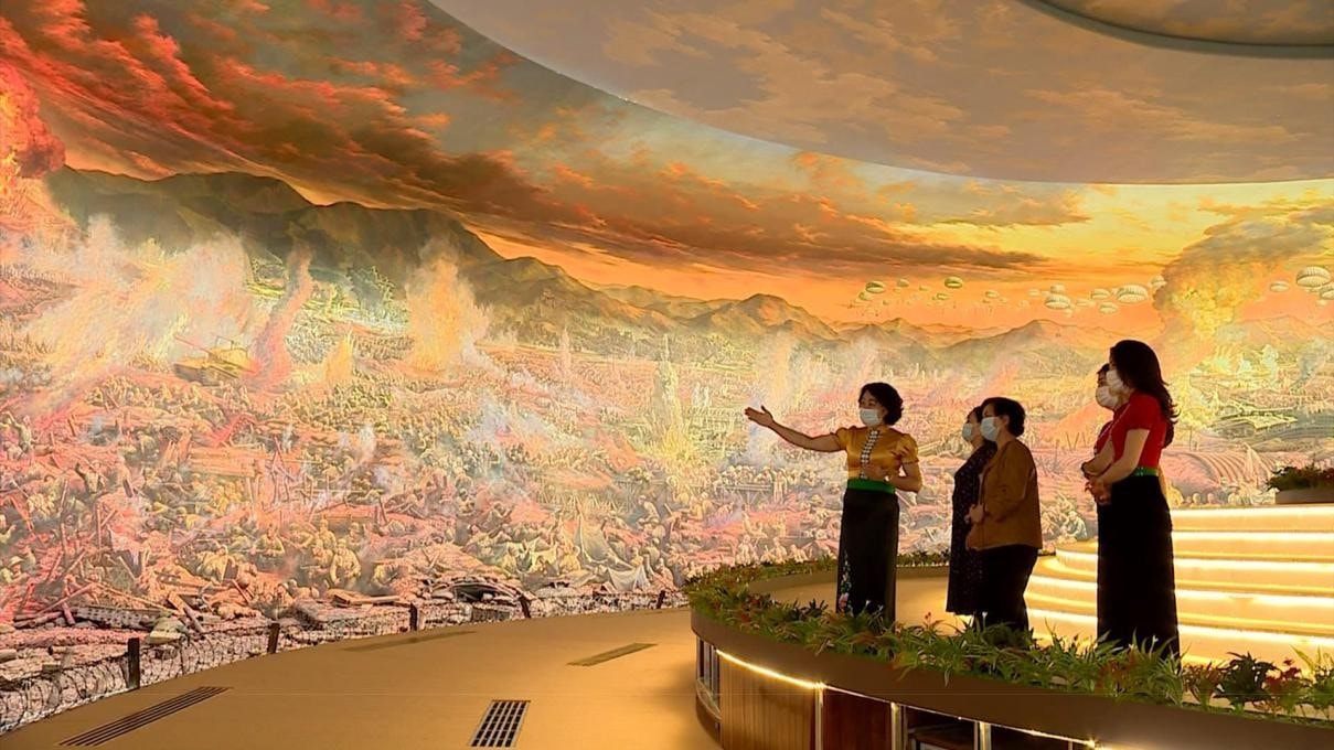 Bài đt cuối tuần: Du lịch cảm xúc di sản chiến trường Điện Biên Phủ -0
