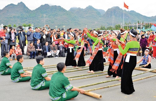 Hỗ trợ nghiên cứu, phục hồi, bảo tồn, phát huy văn hóa phi vật thể các dân tộc thiểu số -0