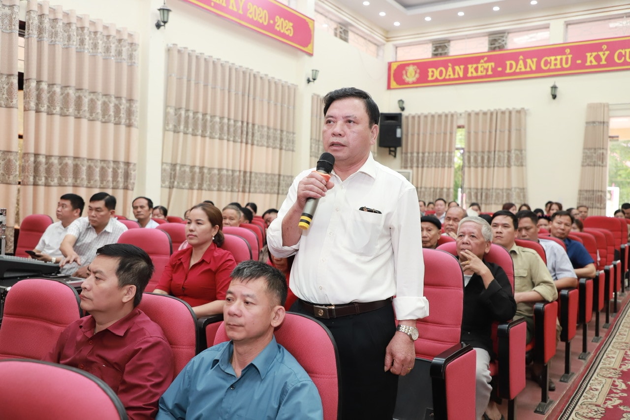 Cử tri đề nghị phân cấp cho UBND cấp huyện được cấp giấy phép khai thác khoáng sản làm vật liệu xây dựng thông thường -0
