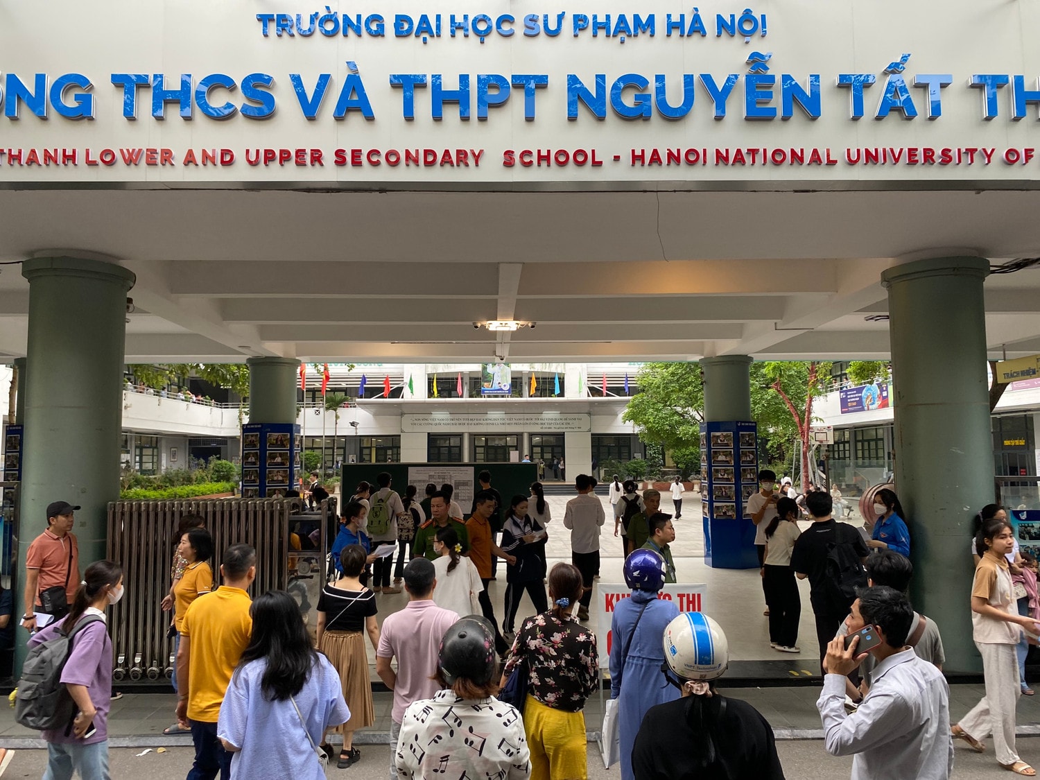Hôm nay hàng nghìn thí sinh tới Đại học Sư Phạm Hà Nội thi đánh giá năng lực -8