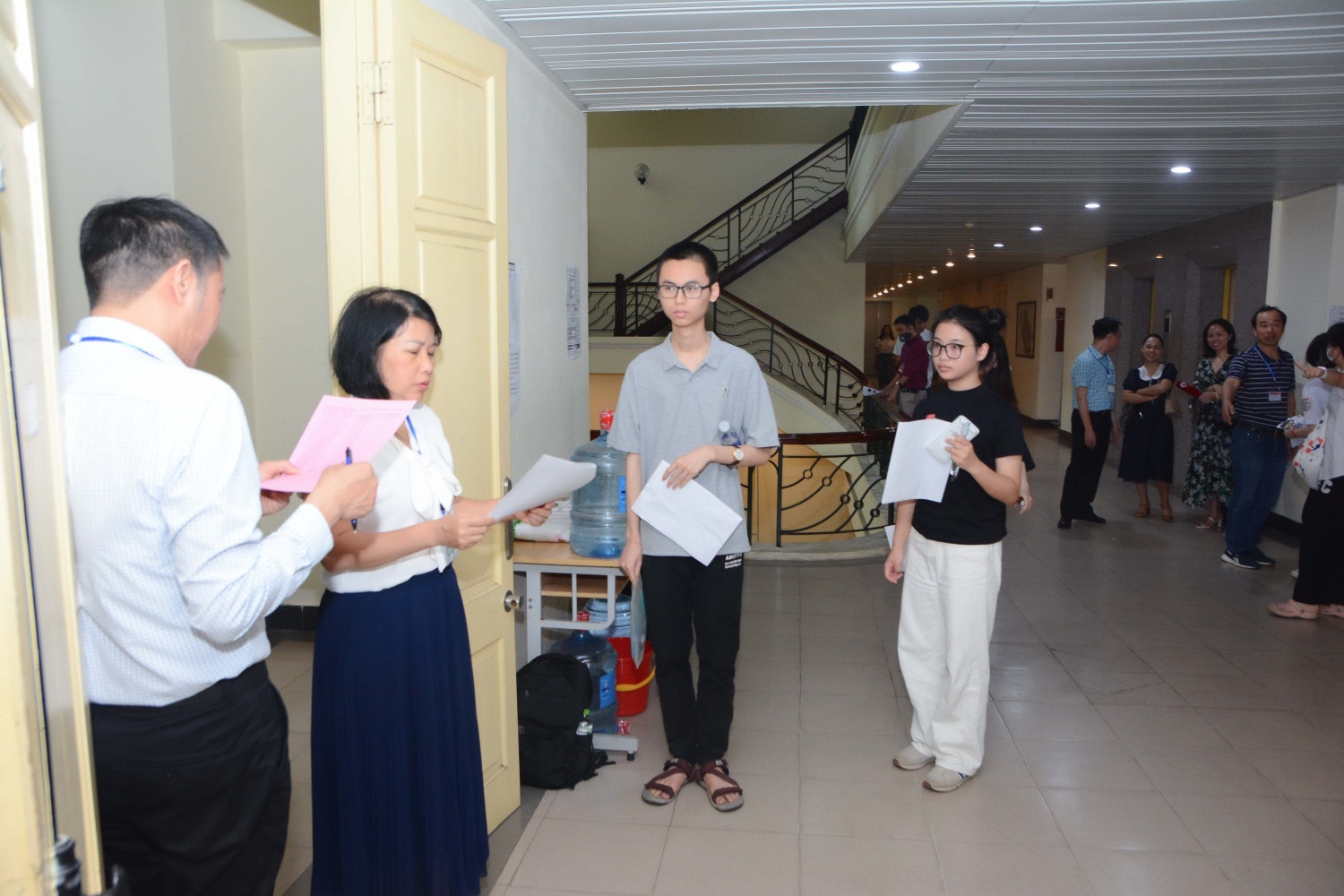 Hôm nay hàng nghìn thí sinh tới Đại học Sư Phạm Hà Nội thi đánh giá năng lực -0