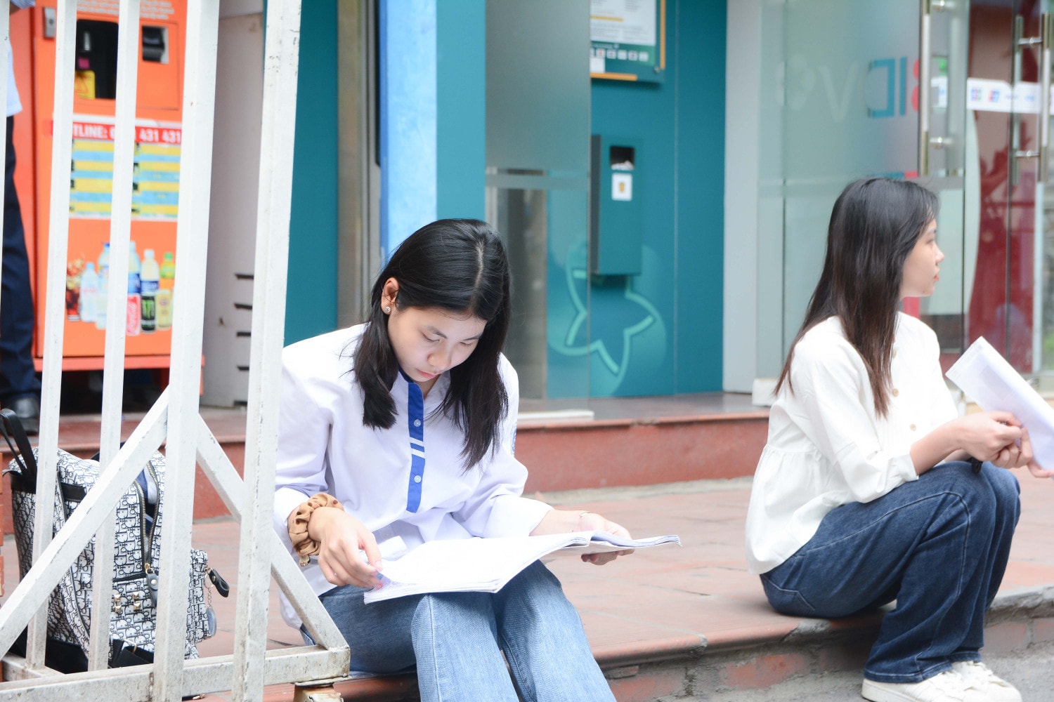 Hôm nay hàng nghìn thí sinh tới Đại học Sư Phạm Hà Nội thi đánh giá năng lực -1