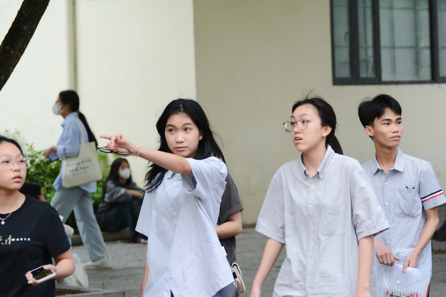 Hôm nay hàng nghìn thí sinh tới Đại học Sư Phạm Hà Nội thi đánh giá năng lực -2