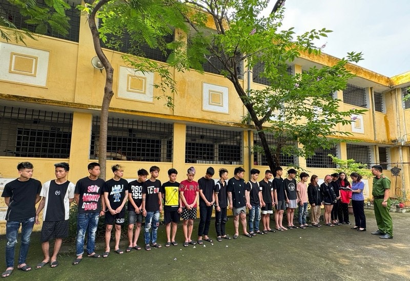 Truy xét, bắt giữ 26 thanh, thiếu niên vác hung khí gây náo loạn đường phố Hà Nội -0