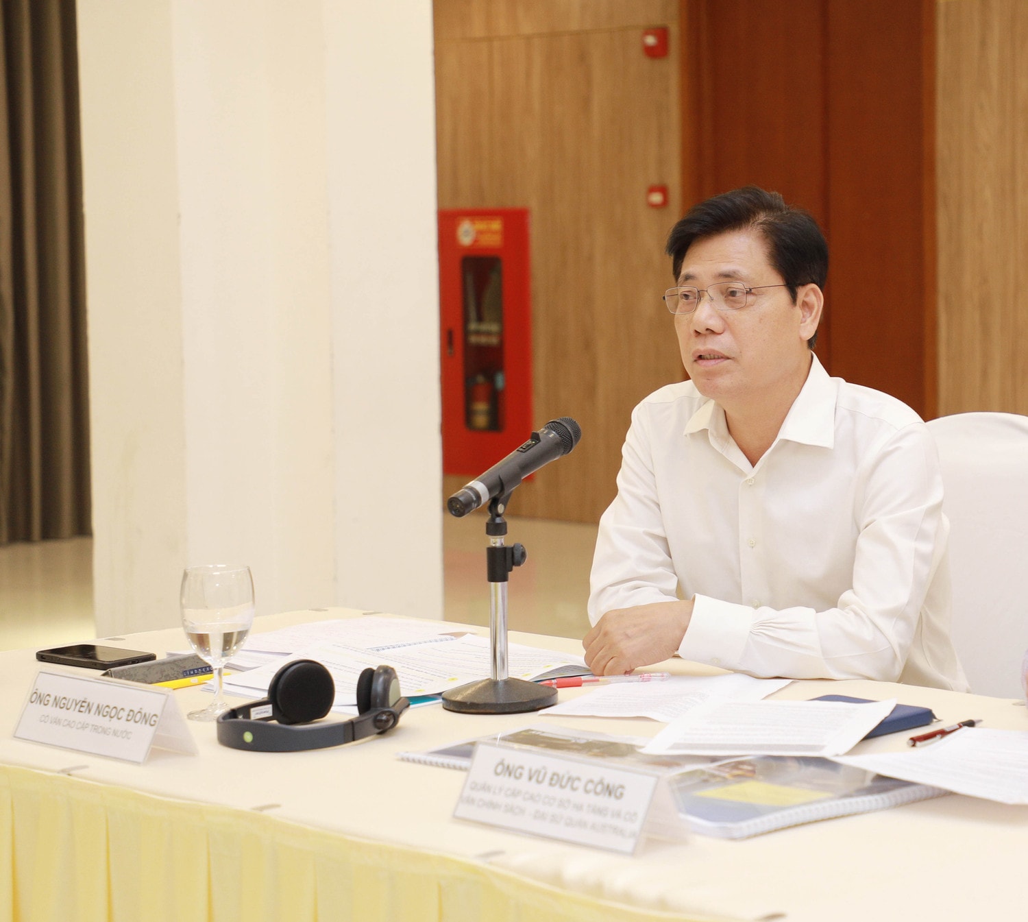 Nguyên Thứ trưởng Bộ Giao thông Vận tải, cố vấn cao cấp của dự án Nguyễn Ngọc Đông phát biểu tại hội thảo Kinh nghiệm quốc tế trong xây dựng Luật Đường sắt (sửa đổi) -0