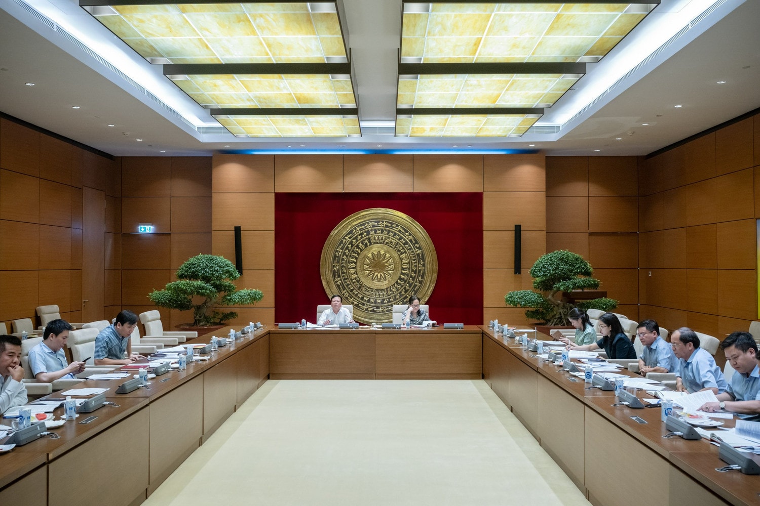 Quang cảnh Phiên họp (1)