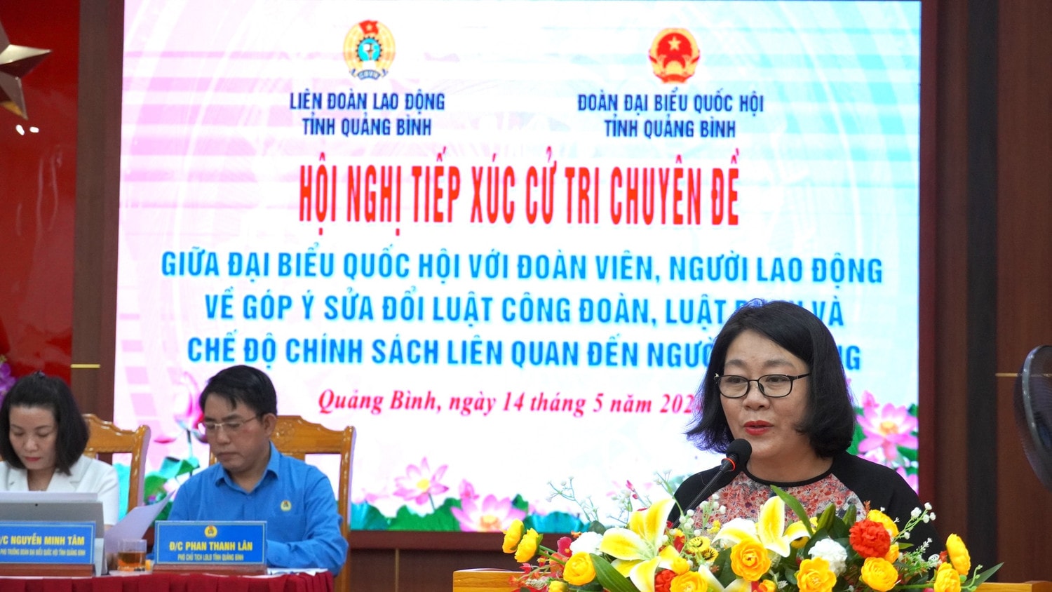 Quảng Bình: Đoàn ĐBQH tỉnh tiếp xúc cử tri là người lao động -0