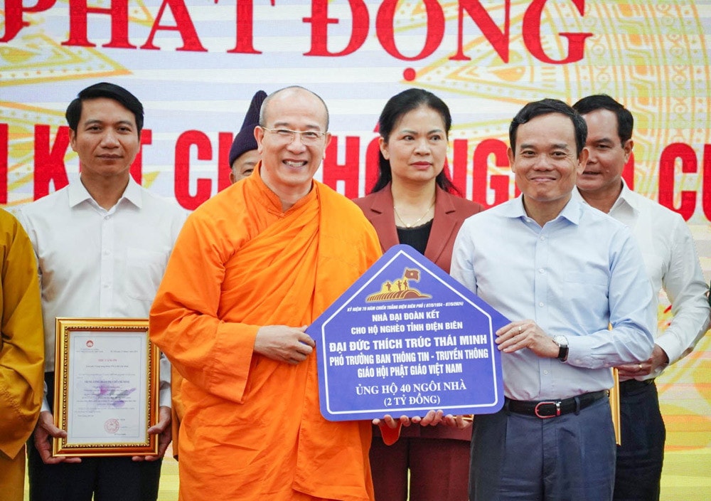 Chùa Ba Vàng chung tay xây dựng Nông thôn mới Pa Thơm - Điện Biên - 0