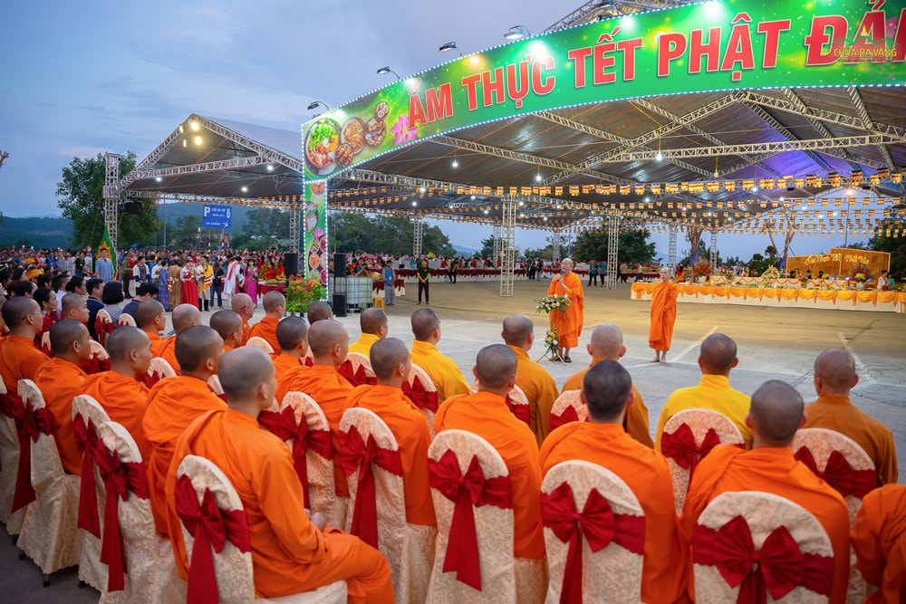 Tôn vinh giá trị của Phật giáo vì hòa bình, hạnh phúc 