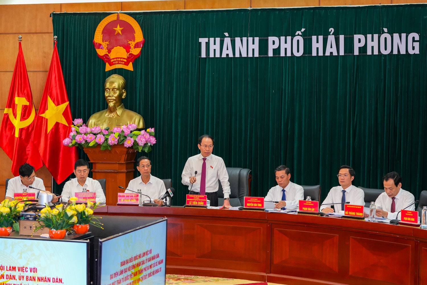Quyết tâm đồng hành, nỗ lực hoàn thành tốt chức trách, nhiệm vụ - 0