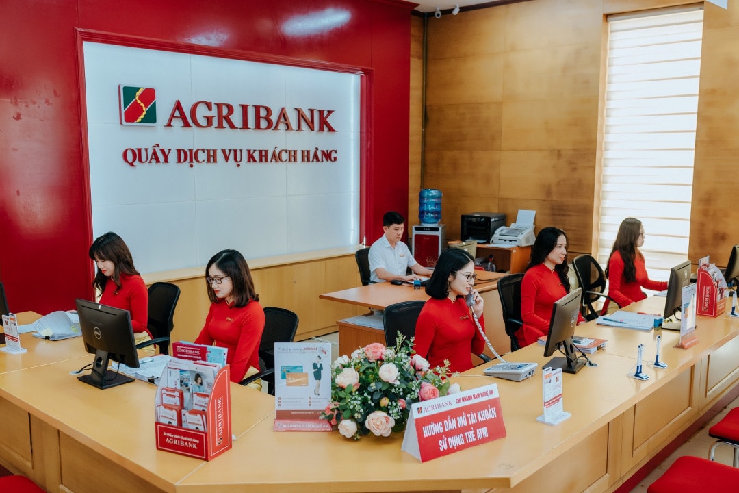Đảng bộ Agribank tiếp tục đẩy mạnh việc học tập và làm theo tư tưởng, đạo đức, phong cách Hồ Chí Minh, đáp ứng yêu cầu nhiệm vụ trước tình hình mới