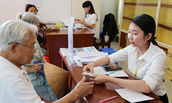 Có 9 nhóm đối tượng dự kiến được tăng lương hưu sau cải cách tiền lương từ ngày 1.7. -0